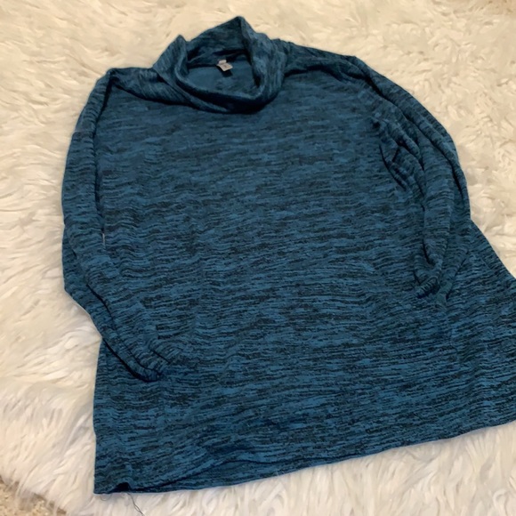 Leo Rosi Cowl Sweatshirt - Picture 3 of 4